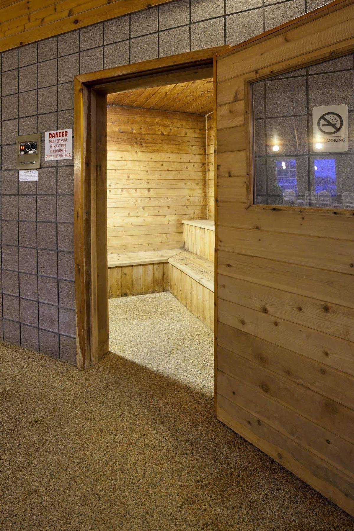 Paynesville Inn & Suites Kültér fotó